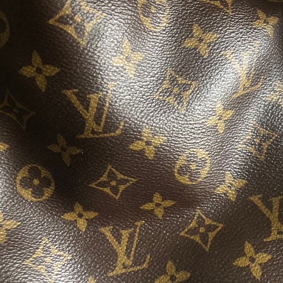 Louis Vuitton bag 💖 - Picture 10 of 15